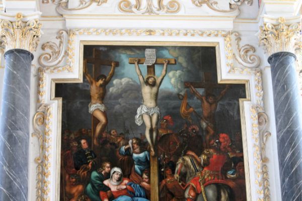 altar-img-0704a6E80F884-6640-F5FE-5A63-49E4BD52E063.jpg