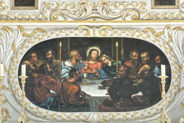 altar-sk-img-8370-23844487B4-4B60-2B1A-0CC9-48E664625440.jpg