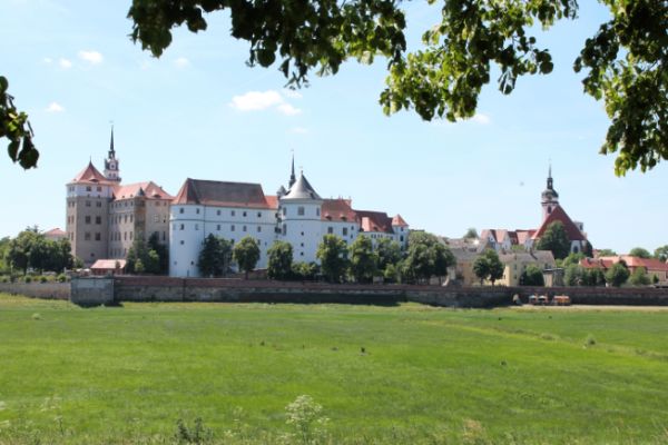 schloss-img-0833a69EA7933-AEBE-FE2D-1F97-89E6FDDC86C1.jpg